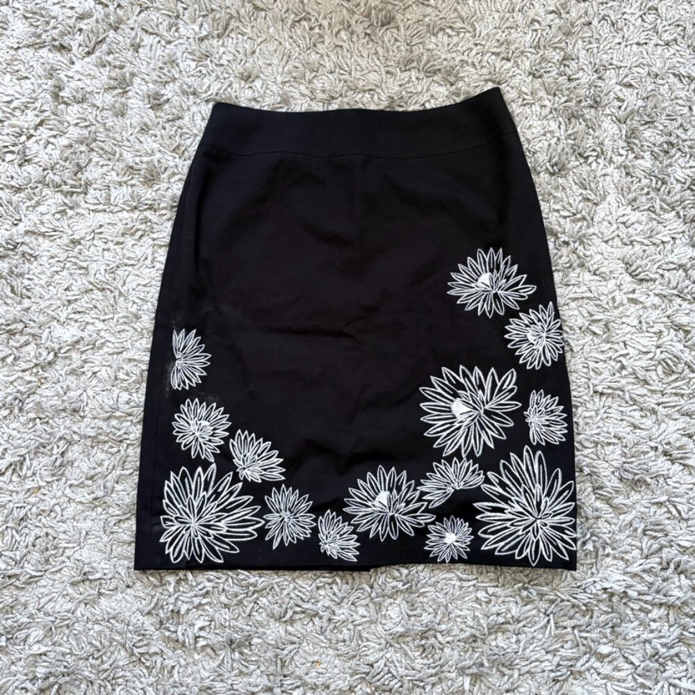 Black with White Embroidery Mid-Length Skirt | Cotton Office Wear |